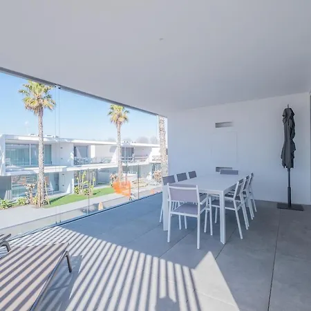 Apartment Palms Edition