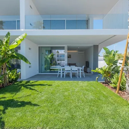 Apartment Palms Edition